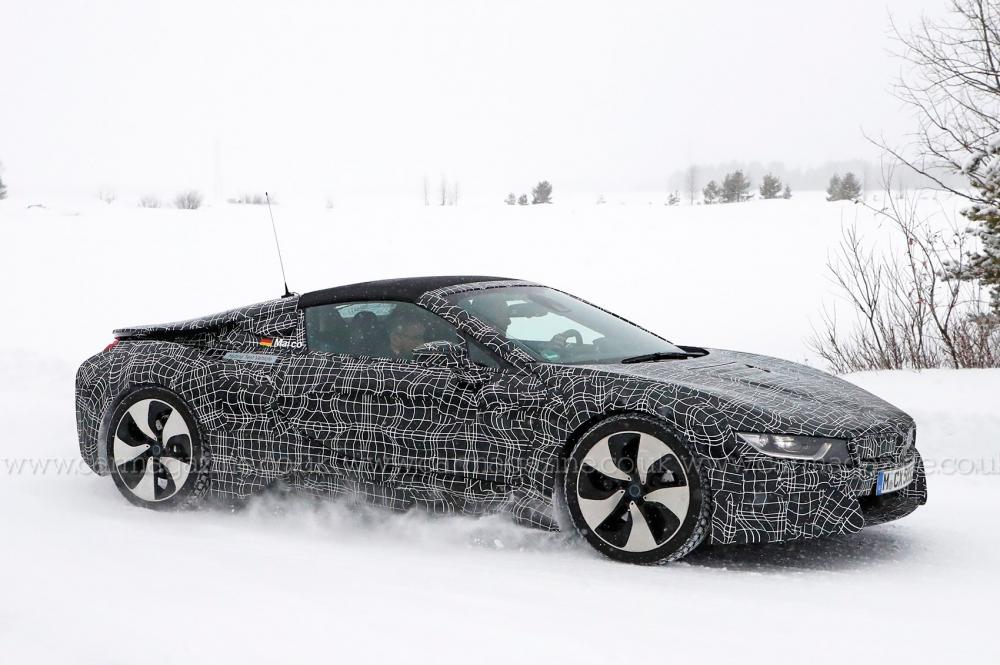 Teaser cho màn ra mắt của siêu xe thể thao BMW i8 Roadster BMW i8 Roadster