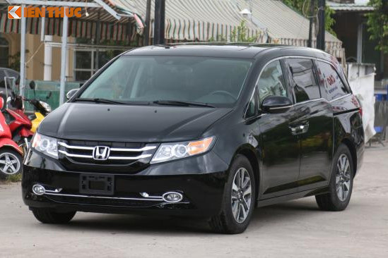 Honda Odyssey Touring Elite 1