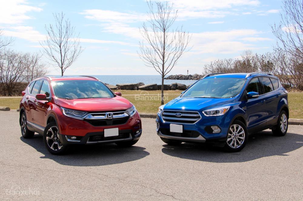 Honda CR-V 2018 và Ford Escape 2018 là hai mẫu xe “hot” nhất hiện nay Honda CR-V 2018 và Ford Escape 2018
