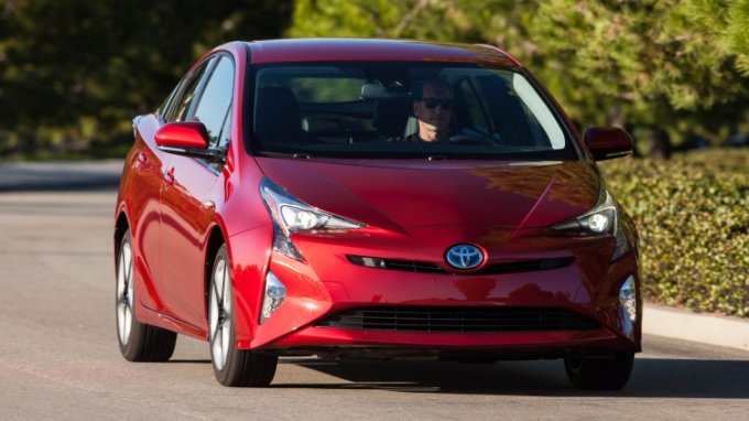 Toyota Prius 2018 không được đánh giá cao về thiết kế ngoại thất