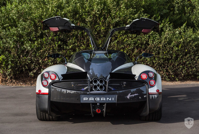 Pagani Huayra 7