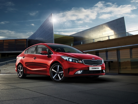 So sánh ngoại thất của xe Toyota Corolla Altis 2017 và Kia Cerato 2017 ngoại thất của xe Toyota Corolla Altis 2017 và Kia Cerato 2017