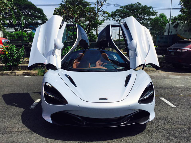 Siêu phẩm McLaren 720S cập bến Việt Nam với 