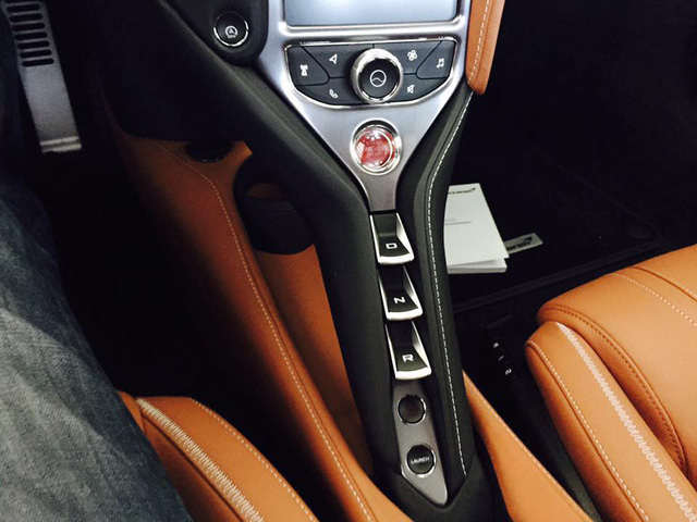 Siêu phẩm McLaren 720S cập bến Việt Nam với 