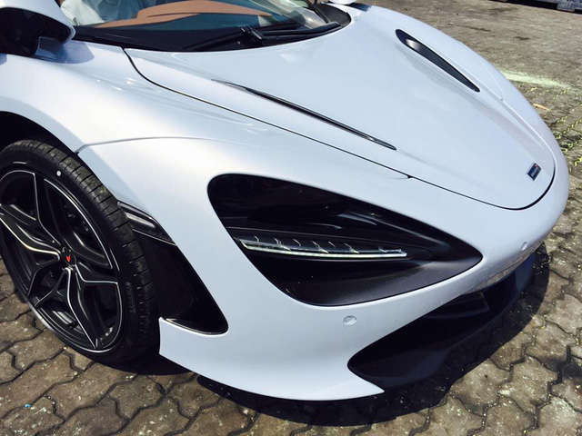 Siêu phẩm McLaren 720S cập bến Việt Nam với 