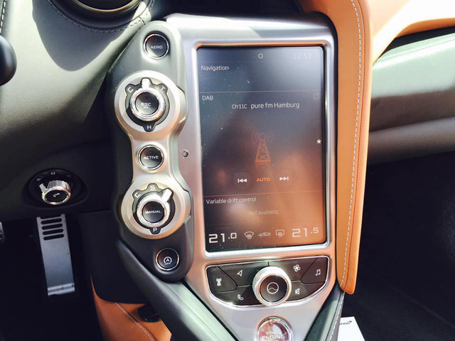 Siêu phẩm McLaren 720S cập bến Việt Nam với 