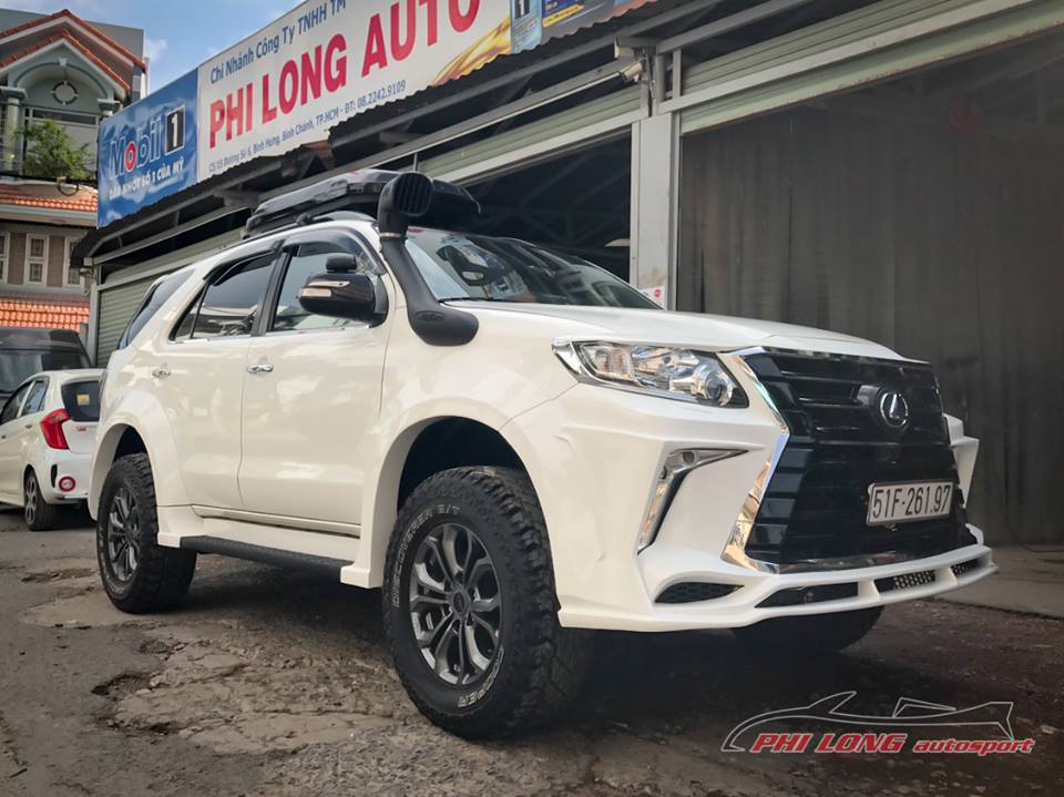 Toyota Fortuner lột xác, hóa thành SUV hạng sang Lexus 570