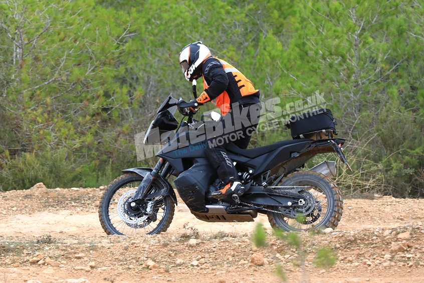 Xe việt dã KTM 790 Adventure lộ ảnh chạy thử Xe việt dã KTM 790 Adventure lộ ảnh chạy thử