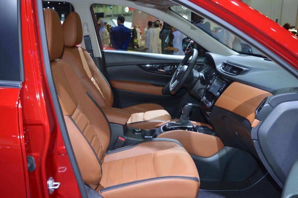 Cận cảnh thiết kế của Nissan X-Trail 2018 ngoài đời thực