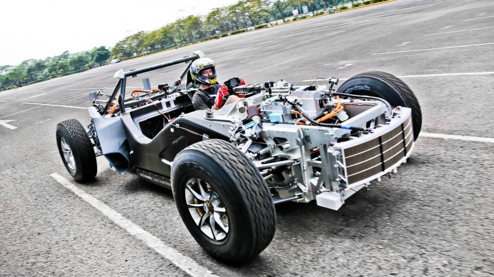 XING Miss R - Siêu xe điện Đài Loan cạnh tranh với Tesla Roadster