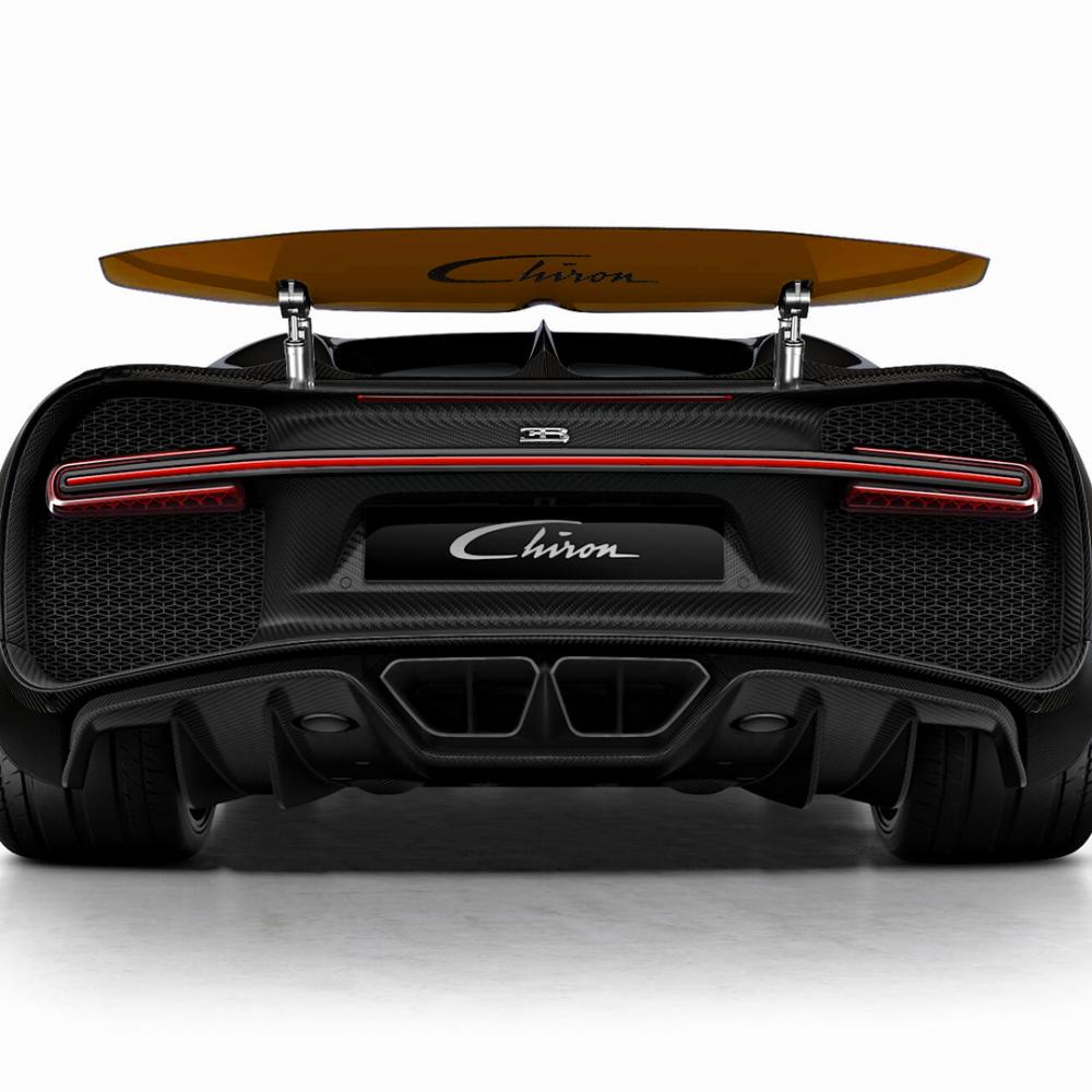 Thánh cuồng màu xanh tậu thêm siêu xe Bugatti Chiron độc đáo