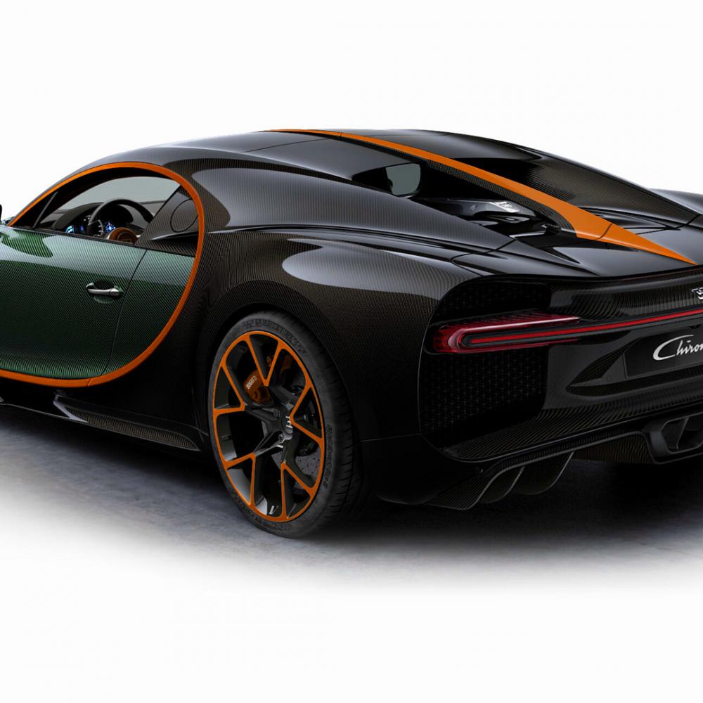 Thánh cuồng màu xanh tậu thêm siêu xe Bugatti Chiron độc đáo