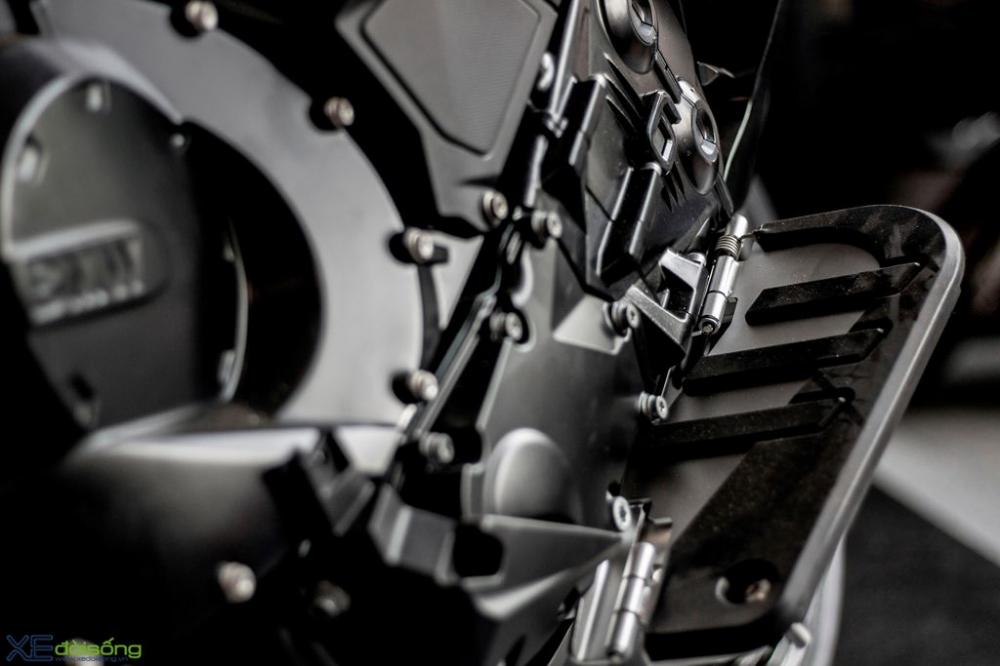 Cận cảnh BMW K1600B đầu tiên Việt Nam, giá khoảng 1,25 tỉ đồng