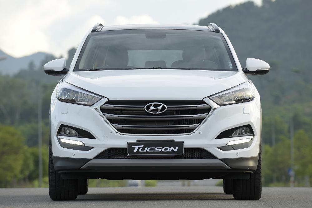 So sánh xe Hyundai Tucson 2017 CKD và Mazda CX-5 2016