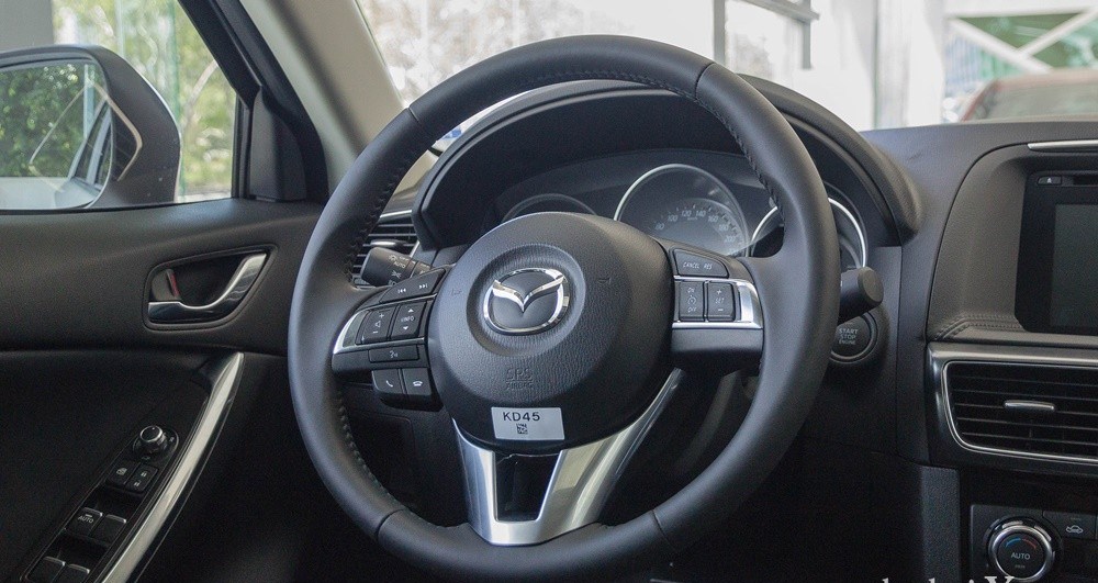 So sánh xe Hyundai Tucson 2017 CKD và Mazda CX-5 2016