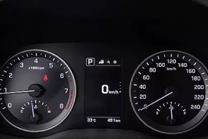 So sánh xe Hyundai Tucson 2017 CKD và Mazda CX-5 2016