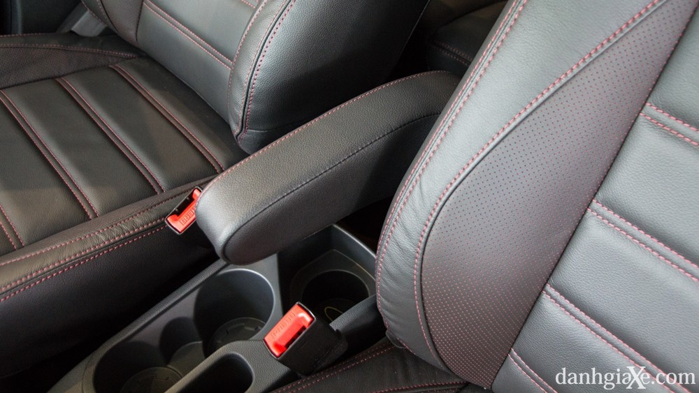 Đánh giá xe Ford EcoSport 2016: Mẫu xe gia đình lý tưởng