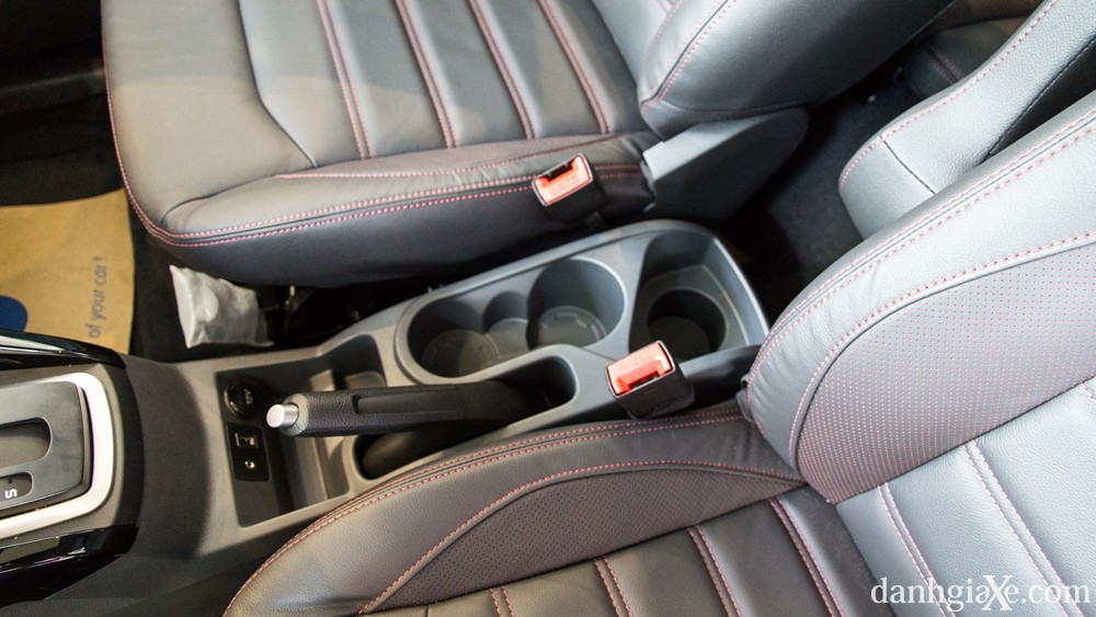 Đánh giá xe Ford EcoSport 2016: Mẫu xe gia đình lý tưởng