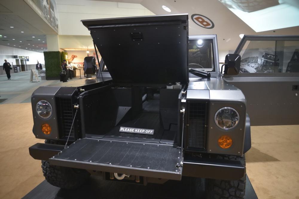 Bollinger B1 - Xe thể thao đa dụng chạy điện, AWD đầu tiên trên thế giới Bollinger B1 - Xe thể thao đa dụng chạy điện, AWD đầu tiên trên thế giới