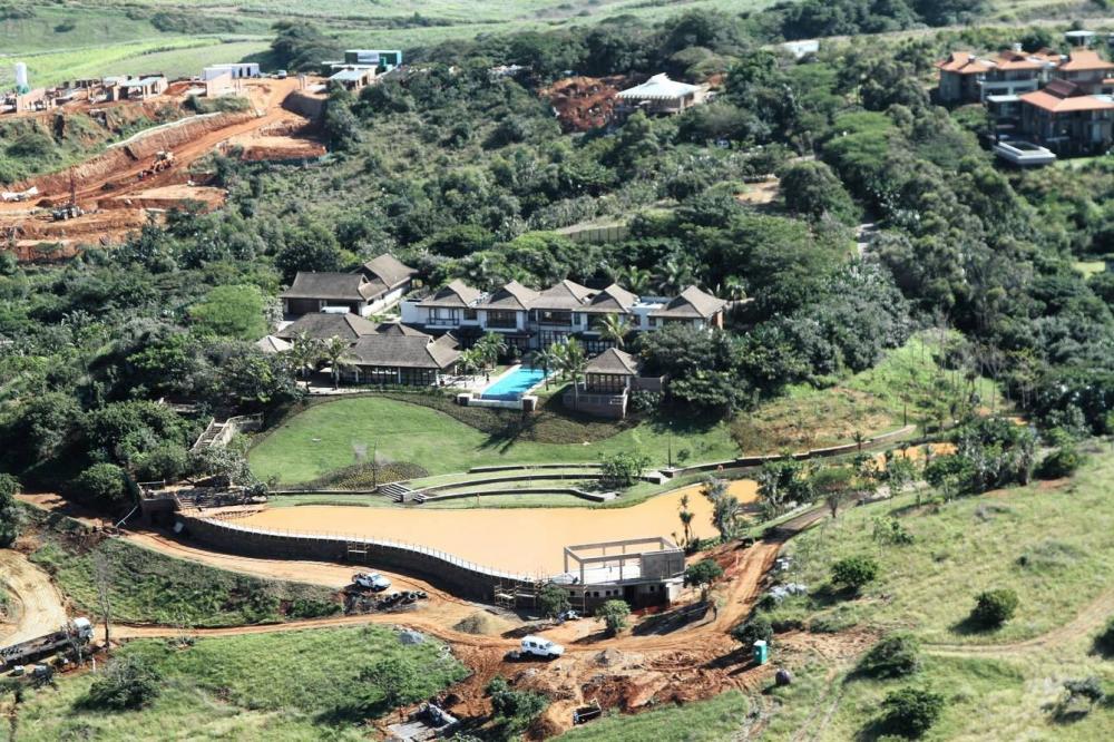 8 tai san cuc gia tri cua Robert Mugabe