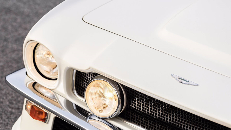 Ngắm Aston Martin V8 