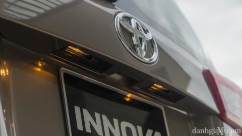 Đánh giá Toyota Innova 2016: Mẫu xe đáng mua trong phân khúc xe gia đình Đánh giá Toyota Innova 2016: Mẫu xe đáng mua trong phân khúc xe gia đình