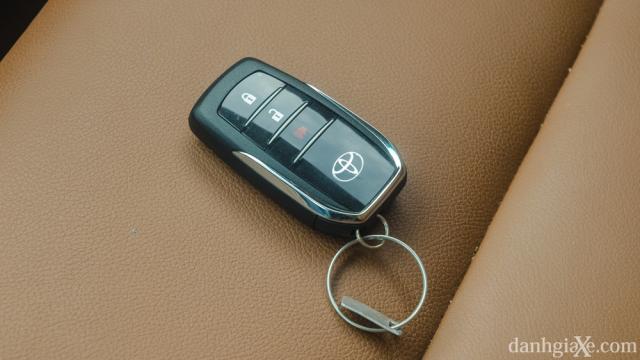 Đánh giá Toyota Innova 2016: Mẫu xe đáng mua trong phân khúc xe gia đình Đánh giá Toyota Innova 2016: Mẫu xe đáng mua trong phân khúc xe gia đình