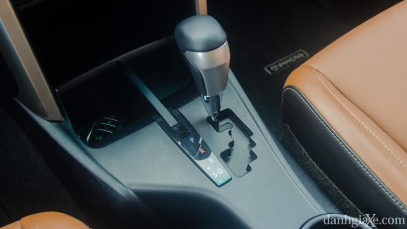 Đánh giá Toyota Innova 2016: Mẫu xe đáng mua trong phân khúc xe gia đình Đánh giá Toyota Innova 2016: Mẫu xe đáng mua trong phân khúc xe gia đình