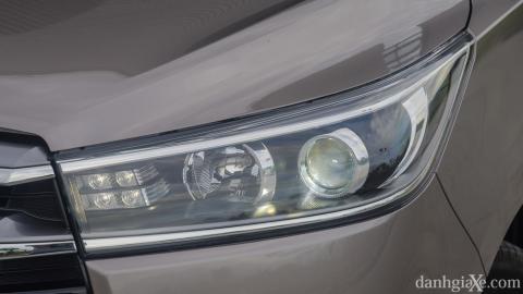 Đánh giá Toyota Innova 2016: Mẫu xe đáng mua trong phân khúc xe gia đình Đánh giá Toyota Innova 2016: Mẫu xe đáng mua trong phân khúc xe gia đình