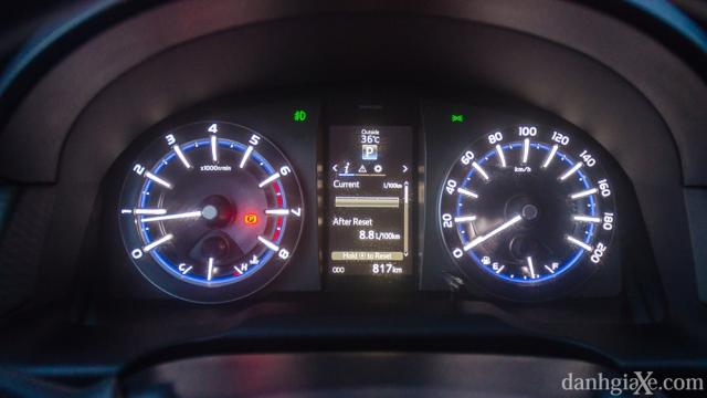 Đánh giá Toyota Innova 2016: Mẫu xe đáng mua trong phân khúc xe gia đình Đánh giá Toyota Innova 2016: Mẫu xe đáng mua trong phân khúc xe gia đình