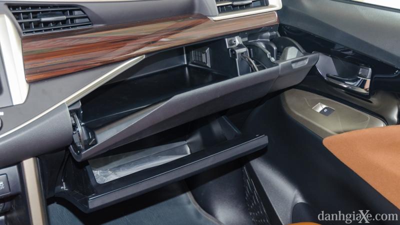 Đánh giá Toyota Innova 2016: Mẫu xe đáng mua trong phân khúc xe gia đình Đánh giá Toyota Innova 2016: Mẫu xe đáng mua trong phân khúc xe gia đình