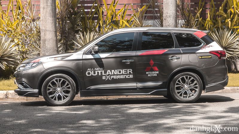 Đánh giá xe Mitsubishi Outlander 2017: Sự lựa chọn hoàn hảo cho quý ông Đánh giá xe Mitsubishi Outlander 2017: Sự lựa chọn hoàn hảo cho quý ông