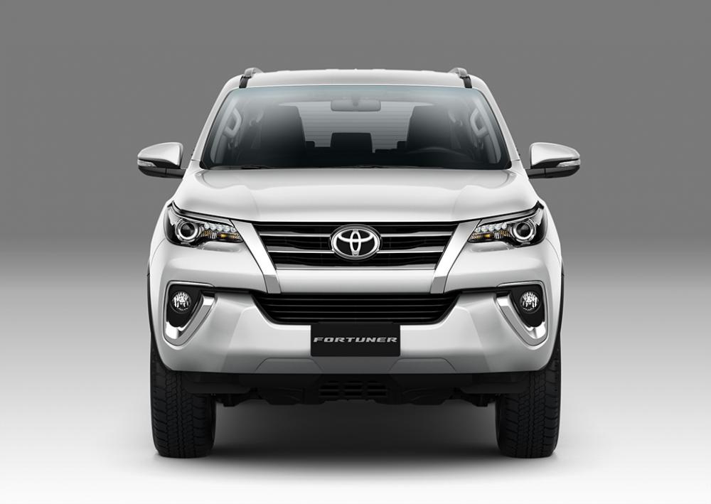 Toyota Fortuner 2017 nguyên bản Toyota Fortuner 2017 màu trắng, nguyên bản