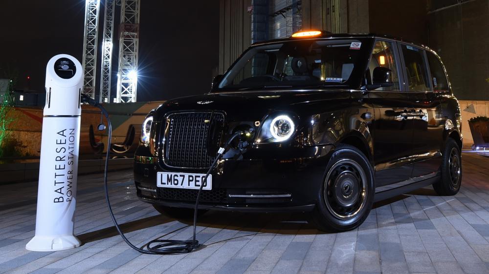 Taxi đen chạy điện