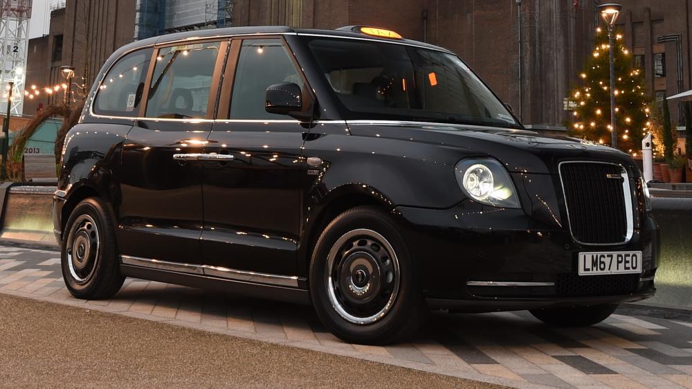 Cabin của taxi đen chạy điện