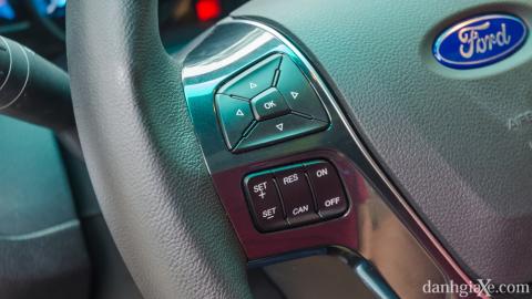 Đánh giá xe Ford Explorer 2017: Mạnh mẽ đậm “chất” Mỹ