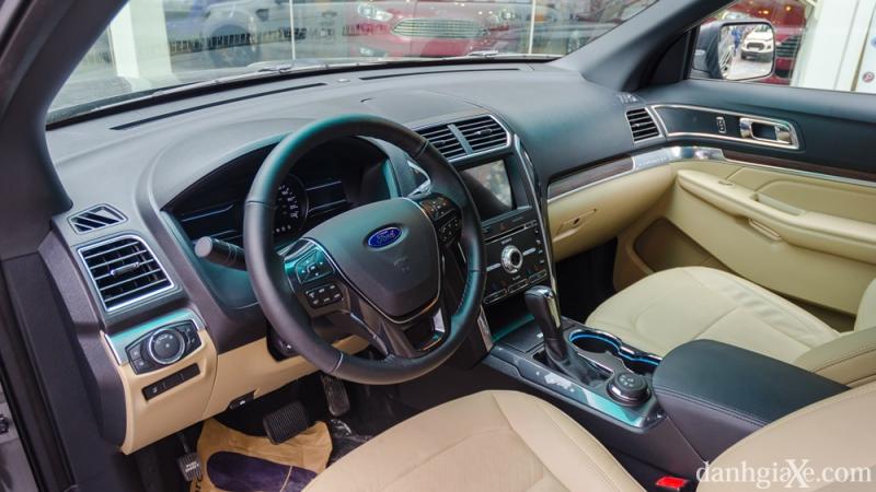 Đánh giá xe Ford Explorer 2017: Mạnh mẽ đậm “chất” Mỹ