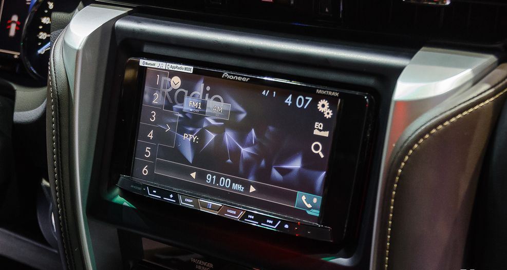 So sánh xe Toyota Fortuner 2017 và Mitsubishi Pajero Sport 2017: Chọn xe chất lượng hay hợp túi tiền? So sánh xe Toyota Fortuner 2017 và Mitsubishi Pajero Sport 2017: Chọn xe chất lượng hay hợp túi tiền?