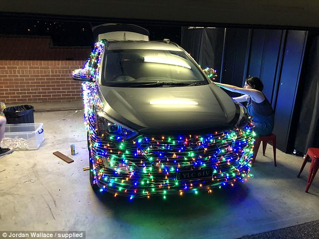 Chi phí làm bộ áo mới cho Hyundai SantaFe