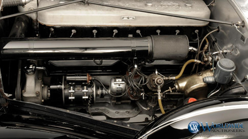 Động cơ tăng áp mạnh mẽ của chiếc Mercedes 770K chống đạn động cơ xe Mercedes 770K của Hitler