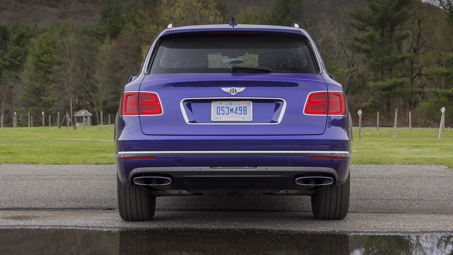 Bentley Bentayga trang bị động cơ V8