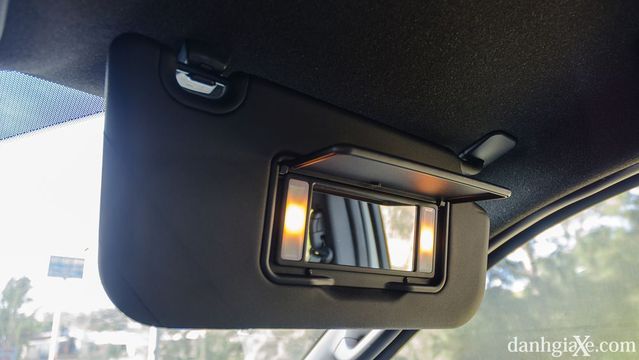 Đánh giá xe Ford Everest 2017: “Đắt xắt ra miếng” Đánh giá xe Ford Everest 2017