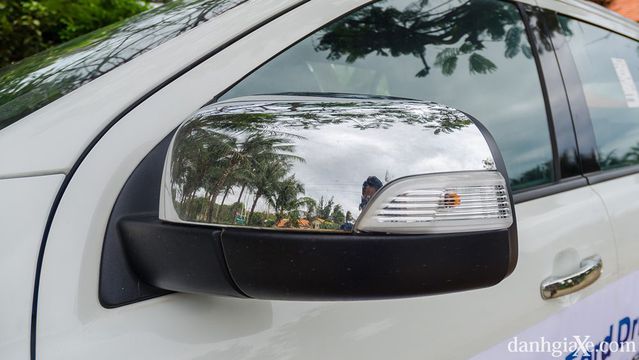 Đánh giá xe Ford Everest 2017: “Đắt xắt ra miếng” Đánh giá xe Ford Everest 2017