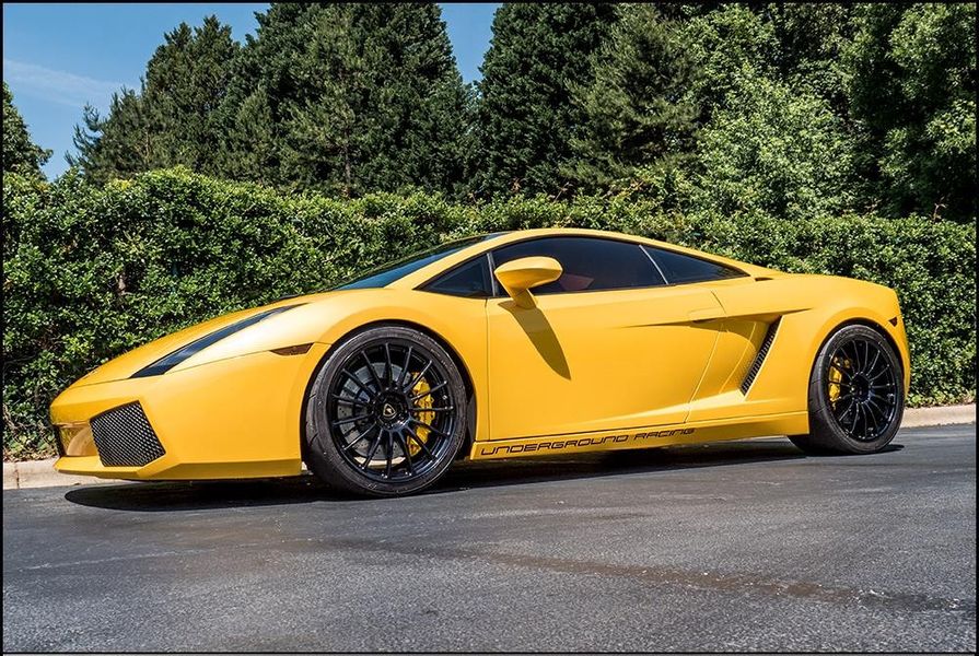 Lamborghini Gallardo 2004 bản độ với động cơ “khủng”