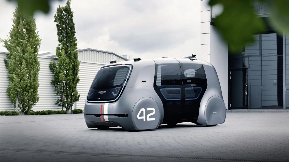 phát triển xe tự lái