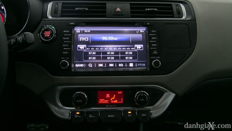 Đánh giá xe KIA Rio 2017: Thiết kế nhỏ gọn, giá cả hợp lý Đánh giá xe KIA Rio 2017