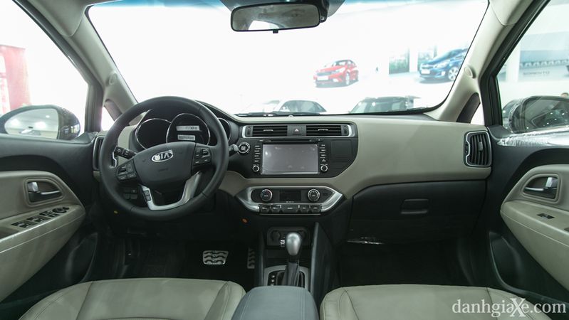 Đánh giá xe KIA Rio 2017: Thiết kế nhỏ gọn, giá cả hợp lý Đánh giá xe KIA Rio 2017