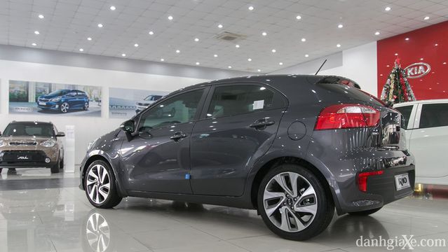 Đánh giá xe KIA Rio 2017: Thiết kế nhỏ gọn, giá cả hợp lý Đánh giá xe KIA Rio 2017