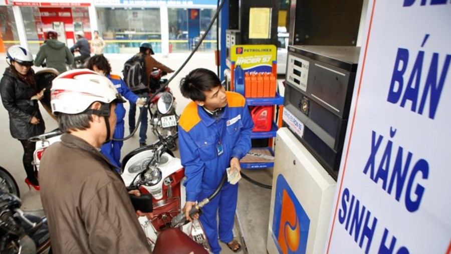 Bộ Công Thương nói gì về giá xăng RON95 tăng cao? giá xăng RON95