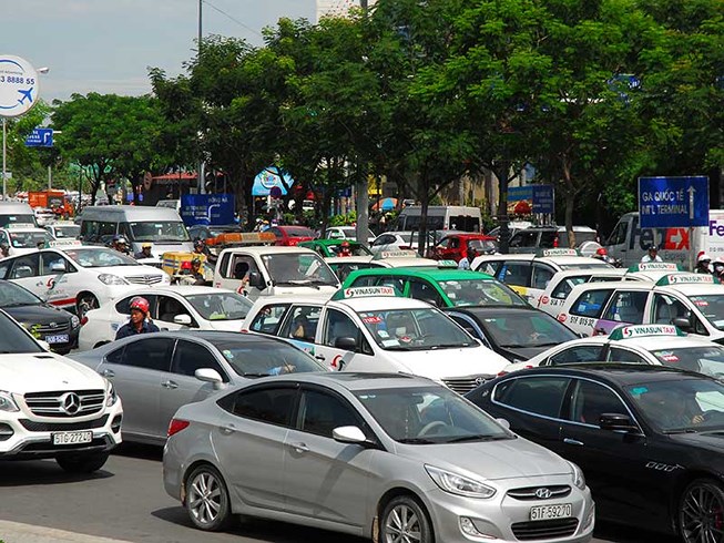 TP.HCM lên kế hoạch chống kẹt xe dịp Tết 2018 Kẹt xe dịp Tết 2018